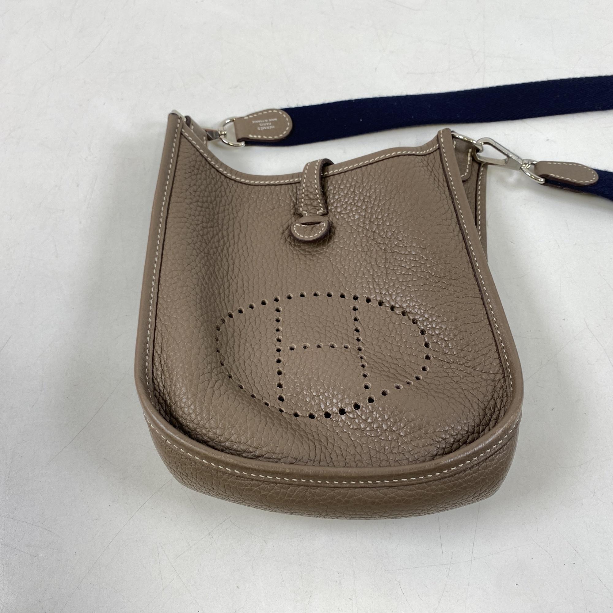 エルメス エヴリンTPM グレージュ系 トリヨン SV金具 Y刻印 Bランク