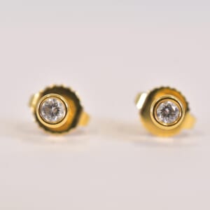 ティファニー バイザヤード 1Pダイヤ ピアス Au750YG 枠込3.5mm