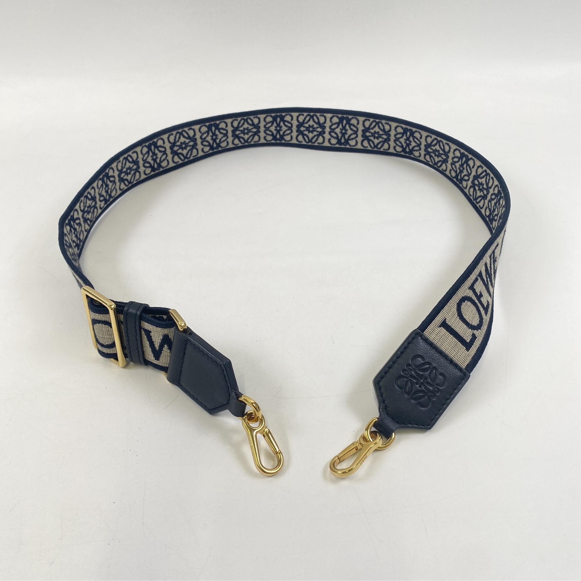 美品★ロエベ　ロゴ　ショルダーストラップ ロエベ ロゴショルダーストラップ ネイビー×ブラック レザー
