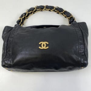 シャネル ココマーク ショルダーバッグ 黒 レザー GD金具 A20392