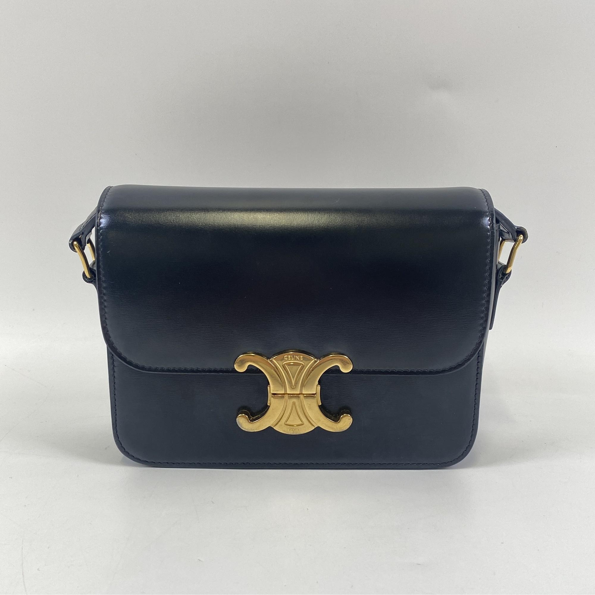 超美品 ティーン トリオンフ / シャイニーカーフスキン 黒 ショルダーバッグ CELINE ティーン トリオンフ ブラック シャイニーカーフスキン