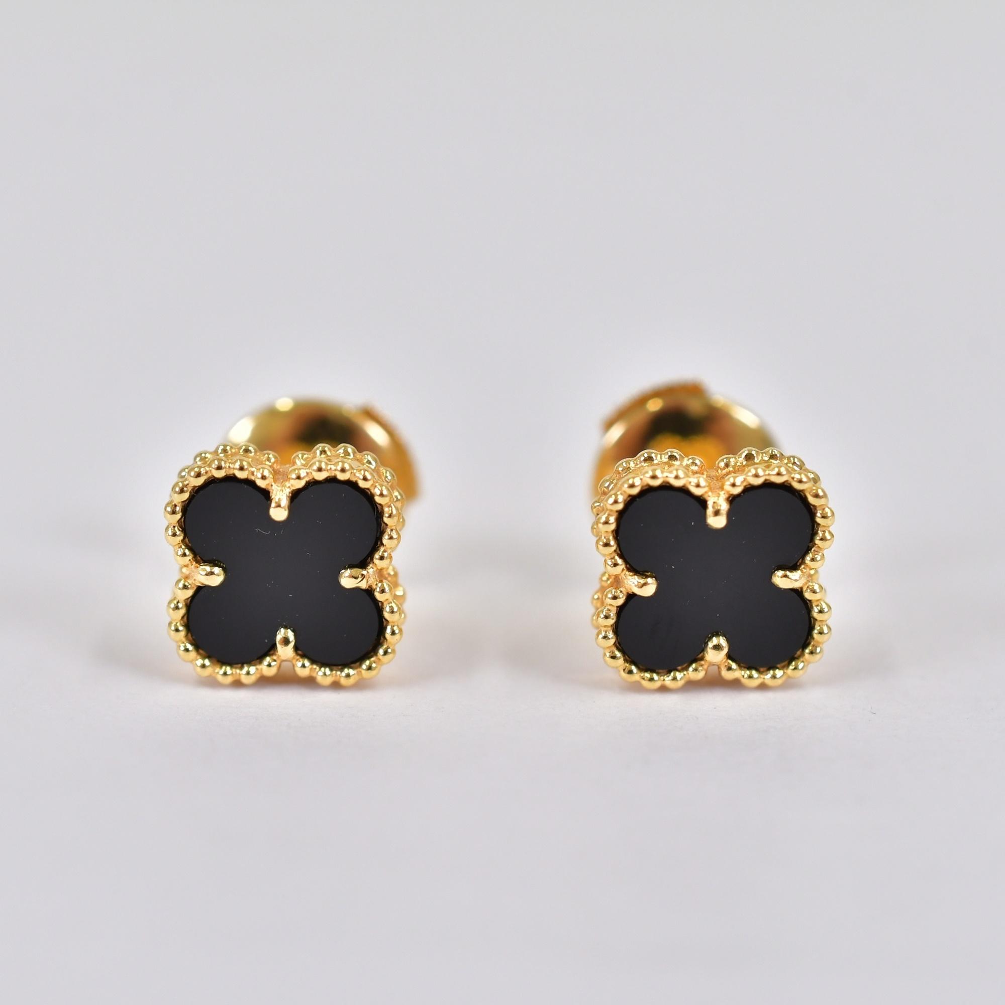 ヴァンクリーフ＆アーペル スウィートアルハンブラ オニキス ピアス