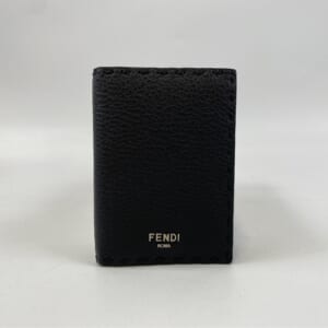 フェンディ セレリア レザー 黒 7M0222