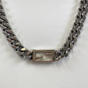 フェンディ バゲット チェーン ネックレス シルバー