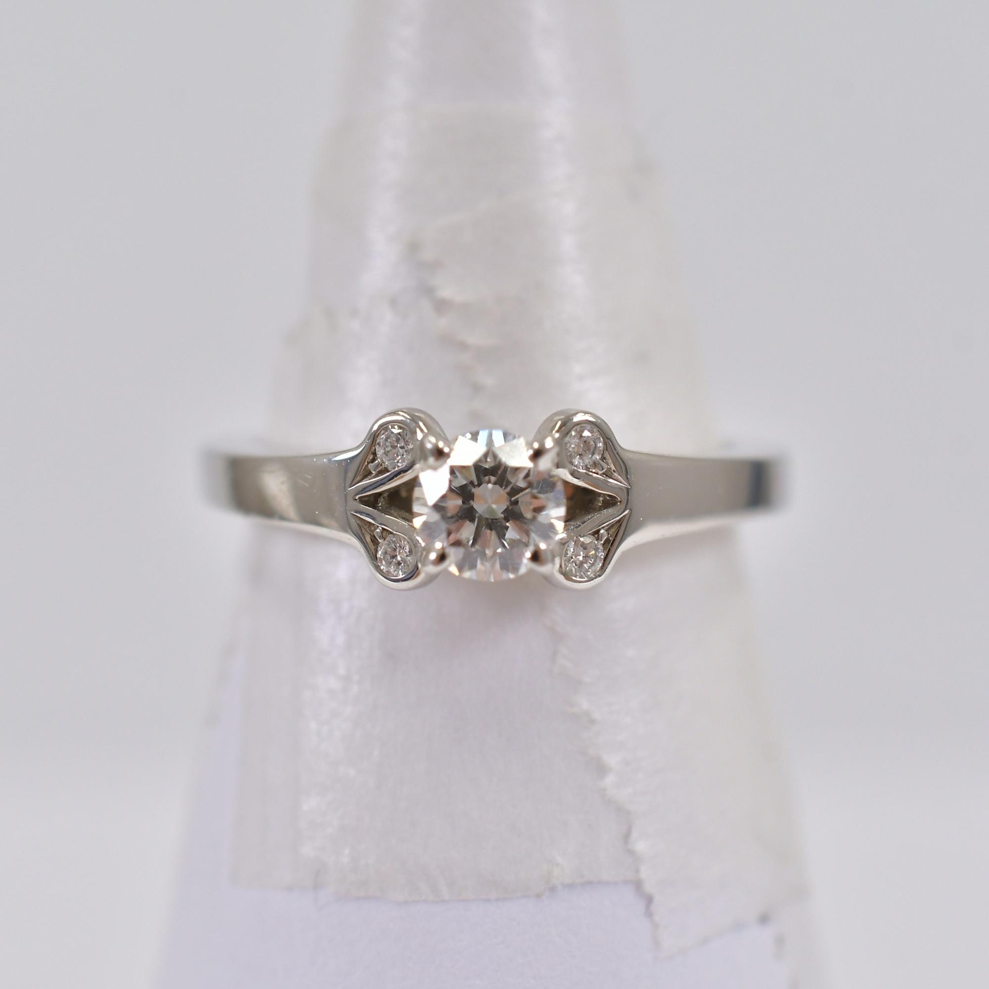 カルティエ バレリーナ ソリテール ダイヤ リング Pt950 0.34ct #50 Aランク