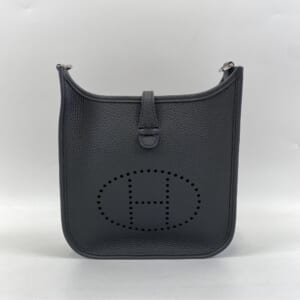 エルメス エヴリン23 ブラック トリヨン SV金具 G刻印