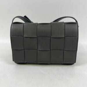ボッテガヴェネタ □マキシイントレチャートカセット ショルダーバック ラムスキン キャンピング