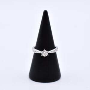タサキ Pt950 ダイヤリング 0.31ct