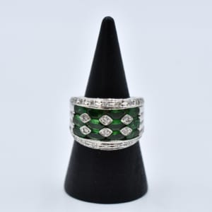 エメラルドリング Pt900 2.45ct D0.25ct 買取実績【買取日：2023年3月22日】