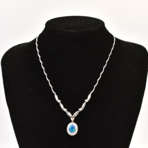 オパール ネックレス Pt900 2.24ct 0.26ct 買取実績【買取日：2023年4月20日】