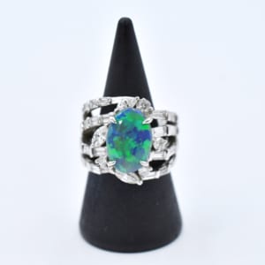 オパール リング 3.04ct D2.46 Pt900 買取実績【買取日：2023年4月27日】
