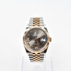ロレックス デイトジャスト 126231 SS×PG グレーローマン69ダイヤ文字盤 買取実績【買取日：2023年2月7日】