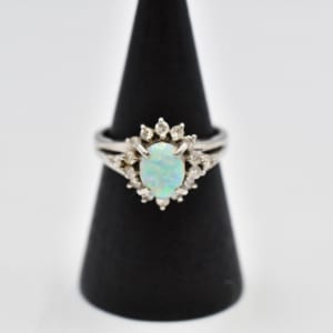 オパール メレダイヤ リング Pt900 0.45ct 0.32ct 買取実績【買取日：2022年12月14日】