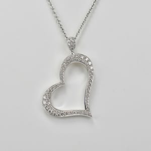 ピアジェ ライムハート ダイヤ ネックレス WG G 33L0700 B93710 買取実績【買取日：2022年12月25日】