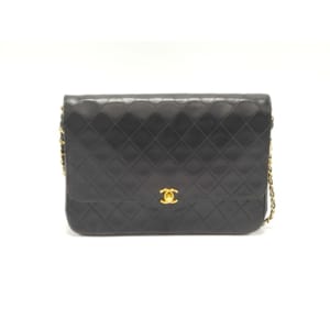 シャネル マトラッセ シングルフラップ チェーンショルダー 黒 ラムスキン GD金具