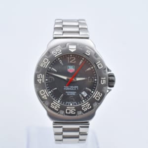 タグ・ホイヤー フォーミュラ1 WAC1110 ブラック文字盤 SS/QZ 買取実績