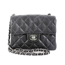 シャネル ダイアナ シングルフラップ チェーンショルダー 黒